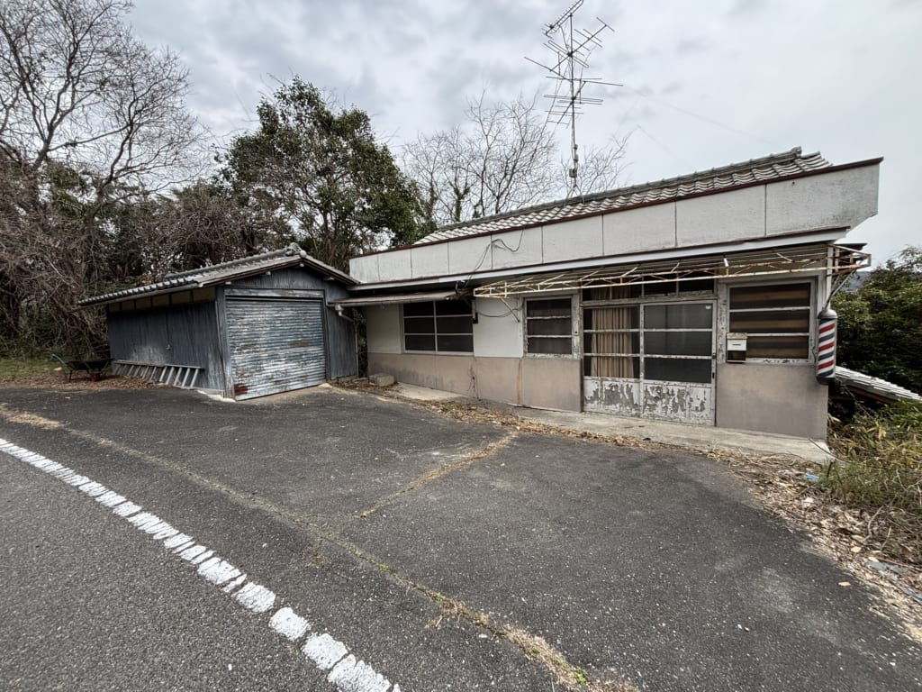 【売店舗】牛窓町長浜：車庫付き