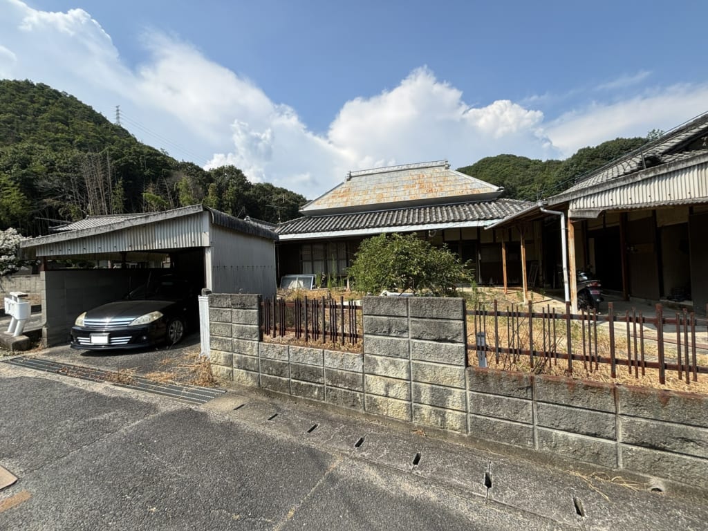 【中古住宅】✰商談中✰西庄：敷地広々の古民家