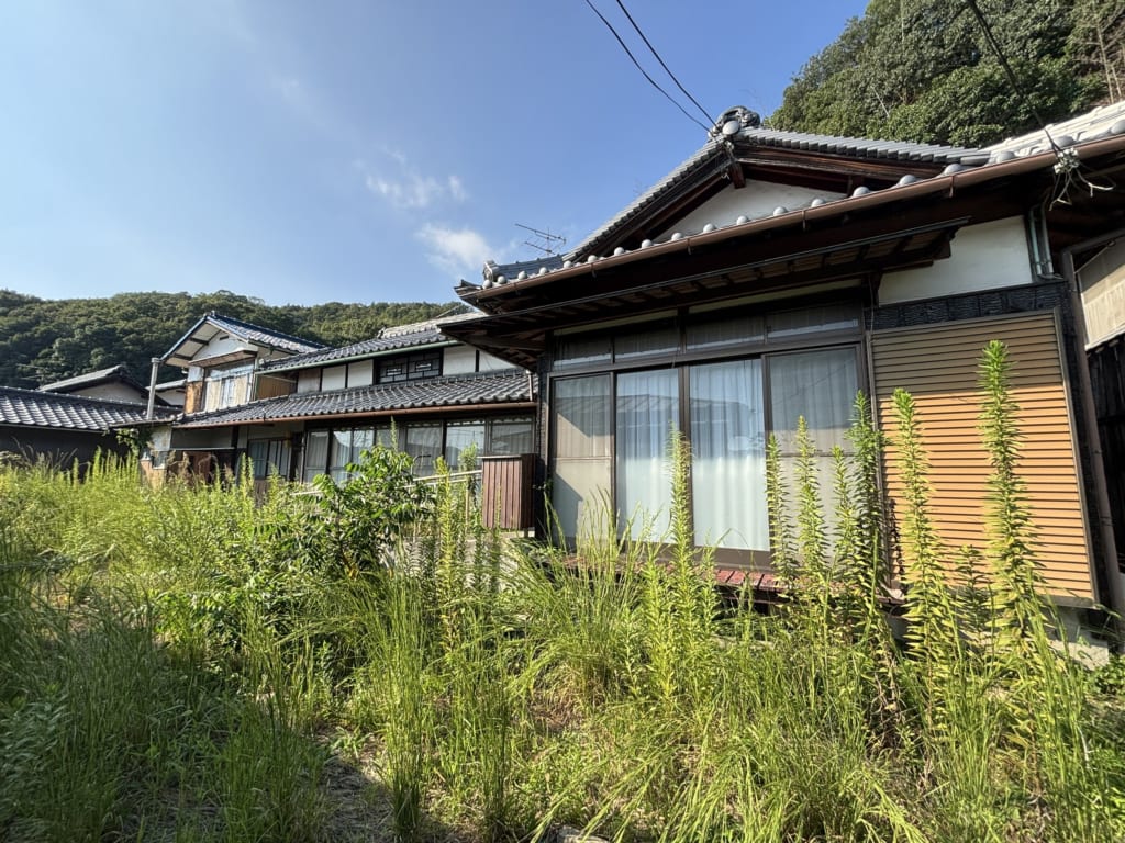 【中古住宅】邑久町北池：ガレージ付き